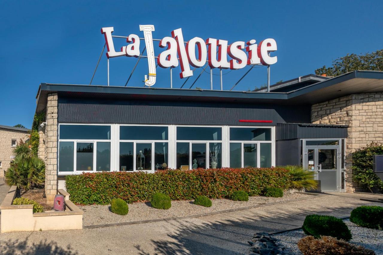 La Jalousie Saint-Aignan-de-Cramesnil Exterior foto
