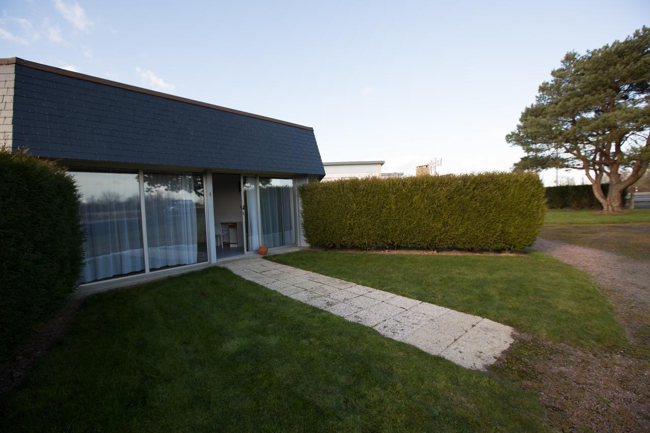 La Jalousie Saint-Aignan-de-Cramesnil Exterior foto